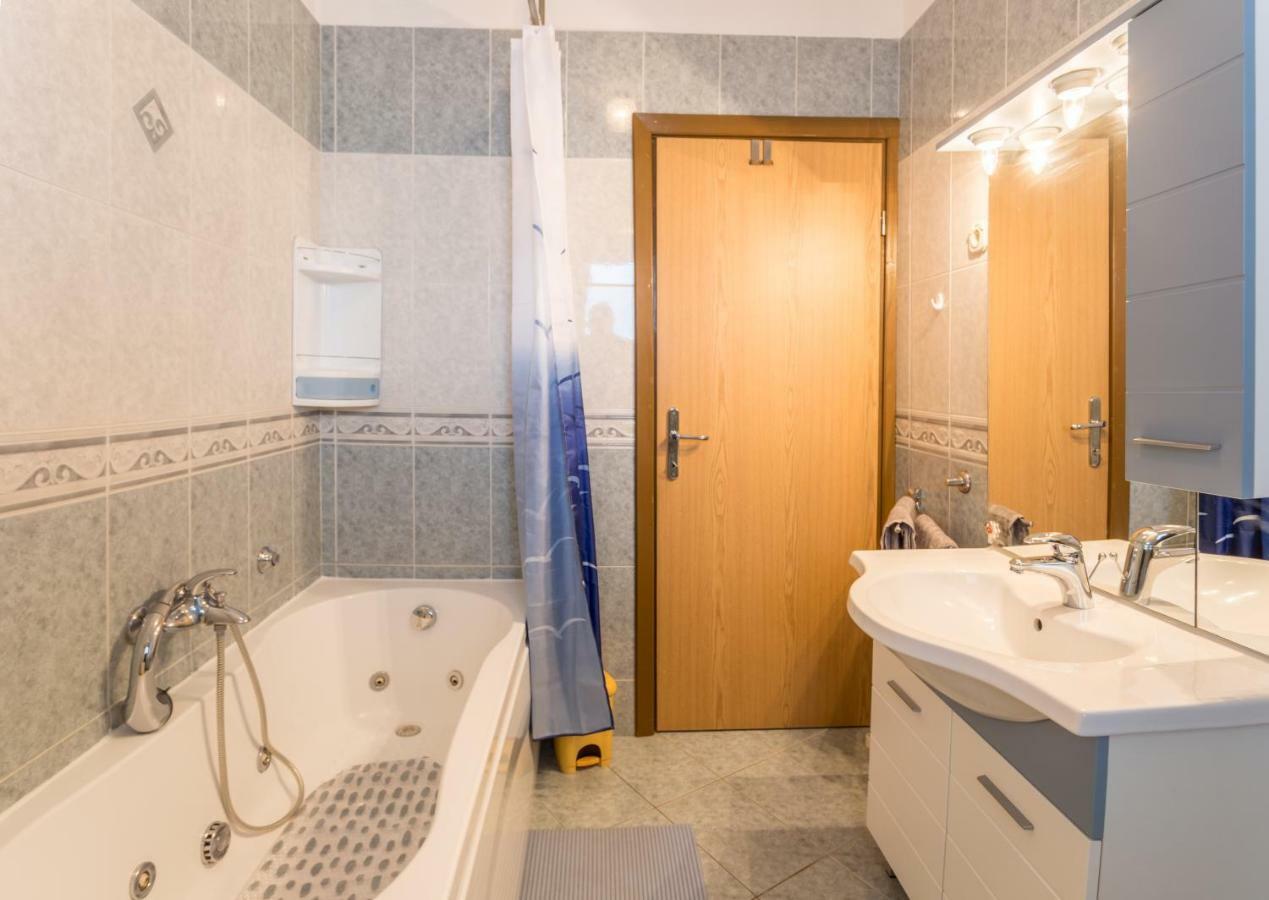 Apartment Dean Умаг Екстер'єр фото