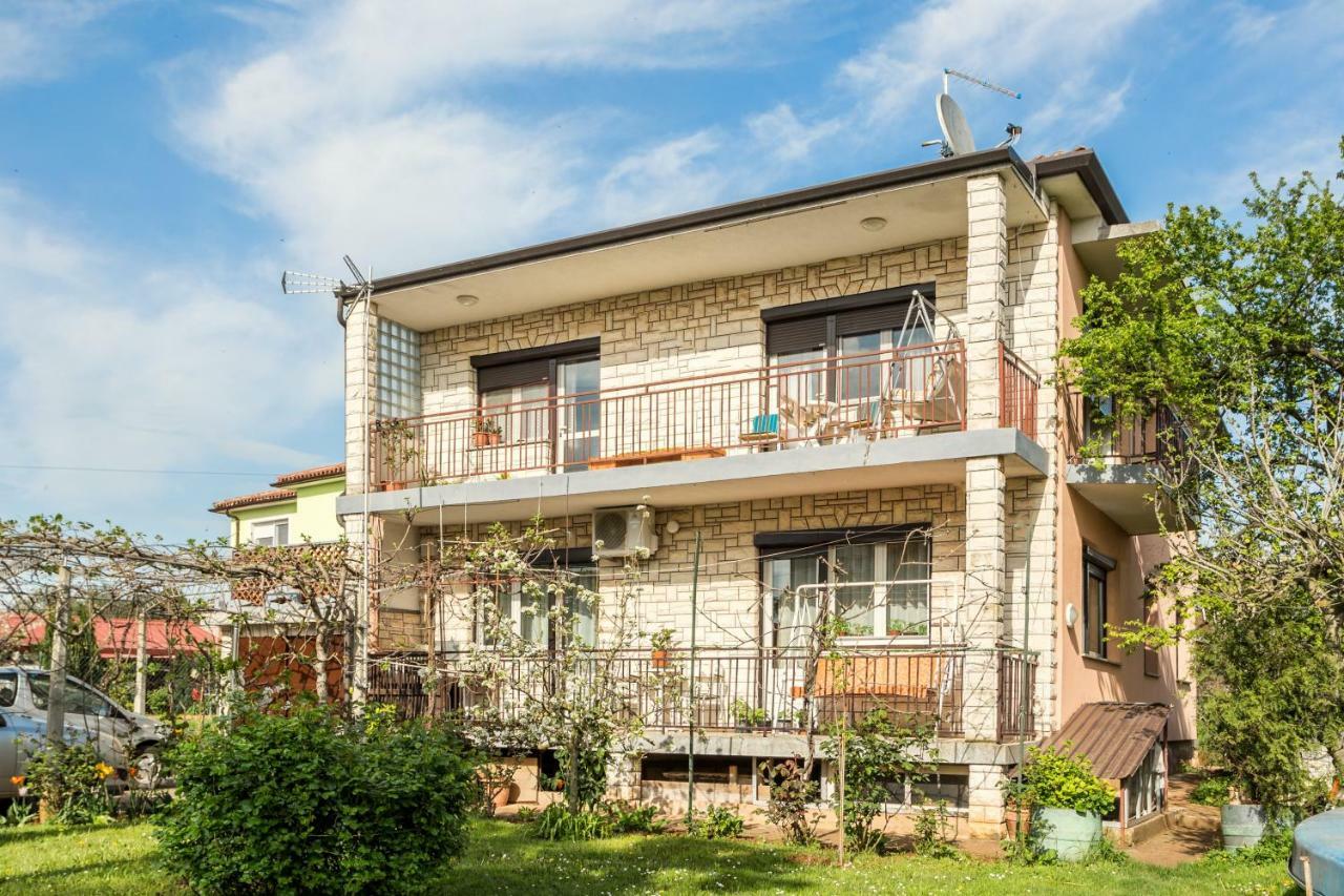 Apartment Dean Умаг Екстер'єр фото