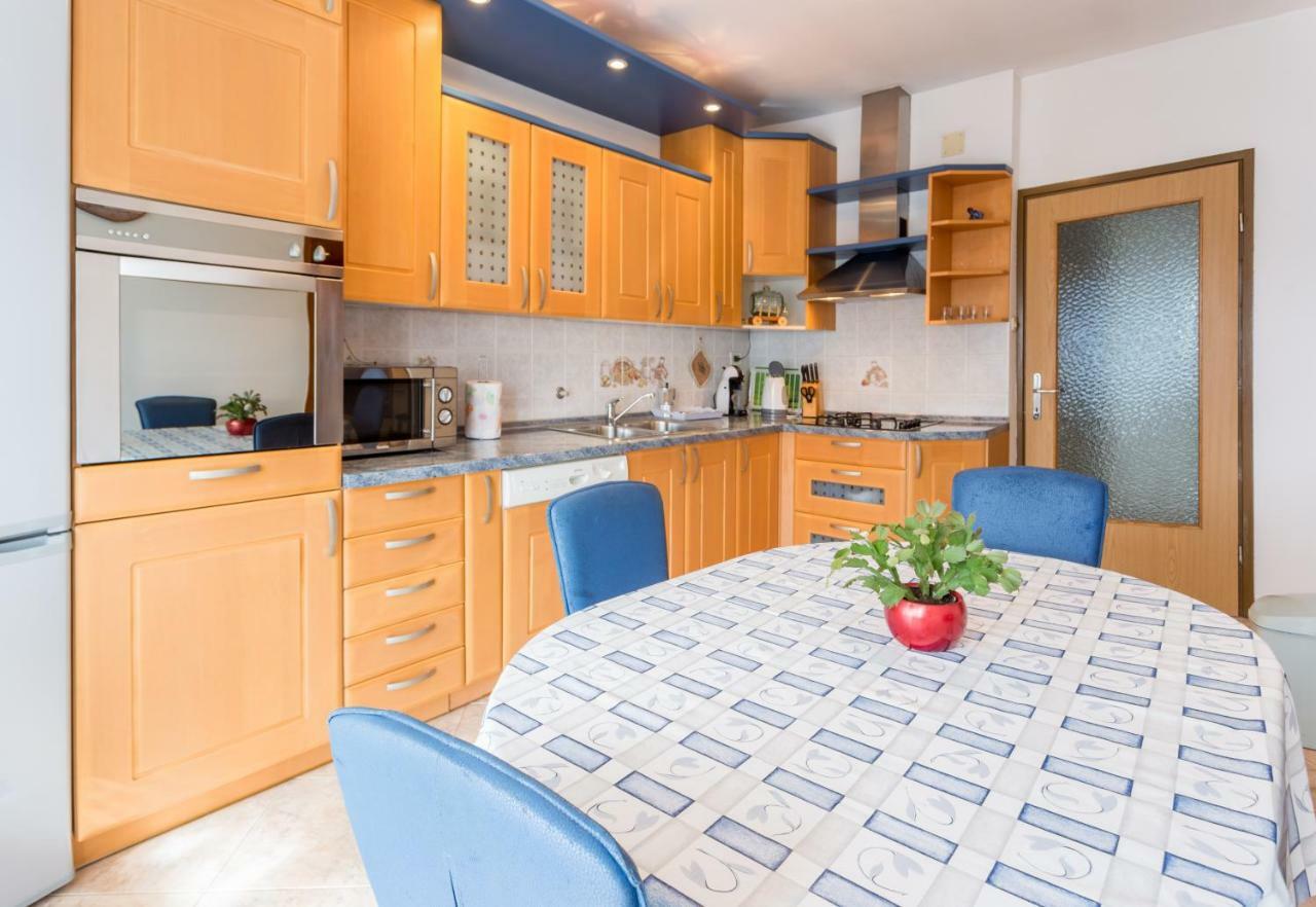 Apartment Dean Умаг Екстер'єр фото